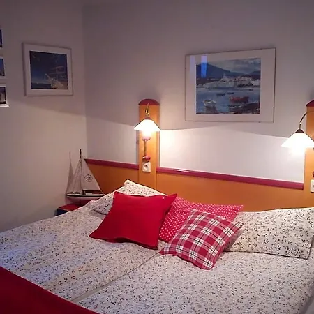 Pod Aniołem - Gościnne&apartamenty Z Widokiem Na Góry