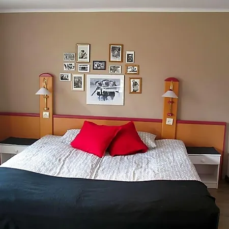 Alojamento de Acomodação e Pequeno-almoço Pod Aniołem - Gościnne&apartamenty Z Widokiem Na Góry 3*