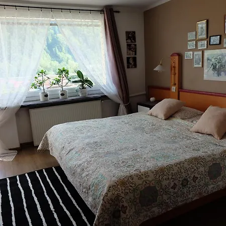 Pod Aniolem - Goscinne & Z Widokiem Na Gory Bed & Breakfast Szczyrk