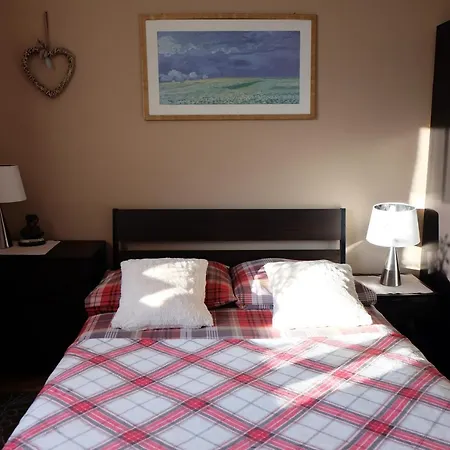 Pod Aniolem - Goscinne & Z Widokiem Na Gory 3*