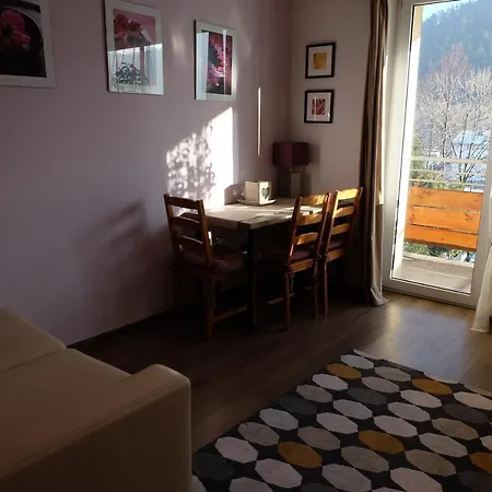Pod Aniołem - Gościnne&apartamenty Z Widokiem Na Góry Alojamento de Acomodação e Pequeno-almoço 3*
