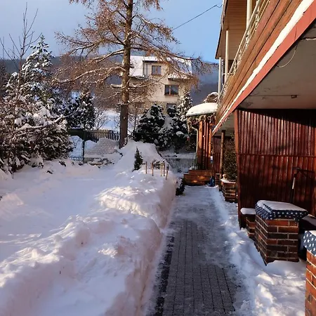 Bed & Breakfast Pod Aniolem - Goscinne & Z Widokiem Na Gory 3*