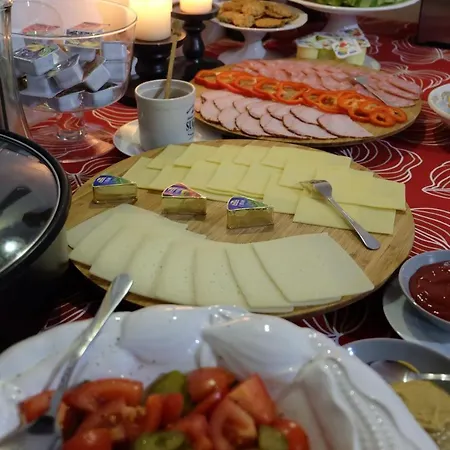 Alojamento de Acomodação e Pequeno-almoço Pod Aniołem - Gościnne&apartamenty Z Widokiem Na Góry 3*