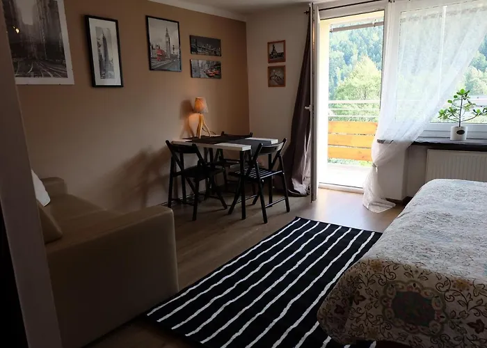 Pod Aniolem - Goscinne & Z Widokiem Na Gory 3*