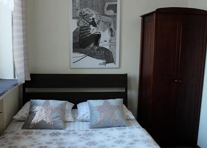 Pod Aniolem - Goscinne & Z Widokiem Na Gory 3* شتوروك