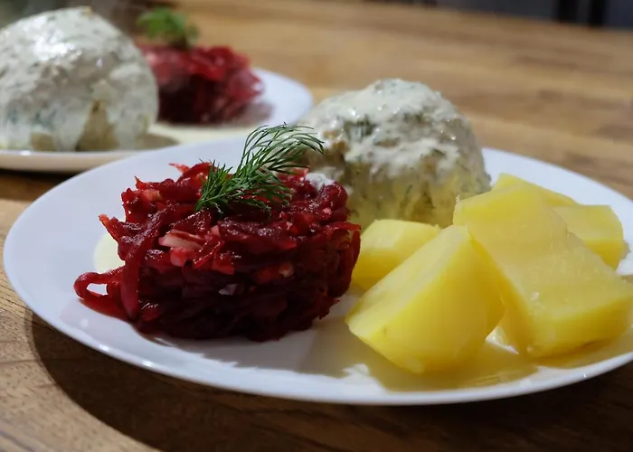 Pod Aniolem - Goscinne & Z Widokiem Na Gory 3*